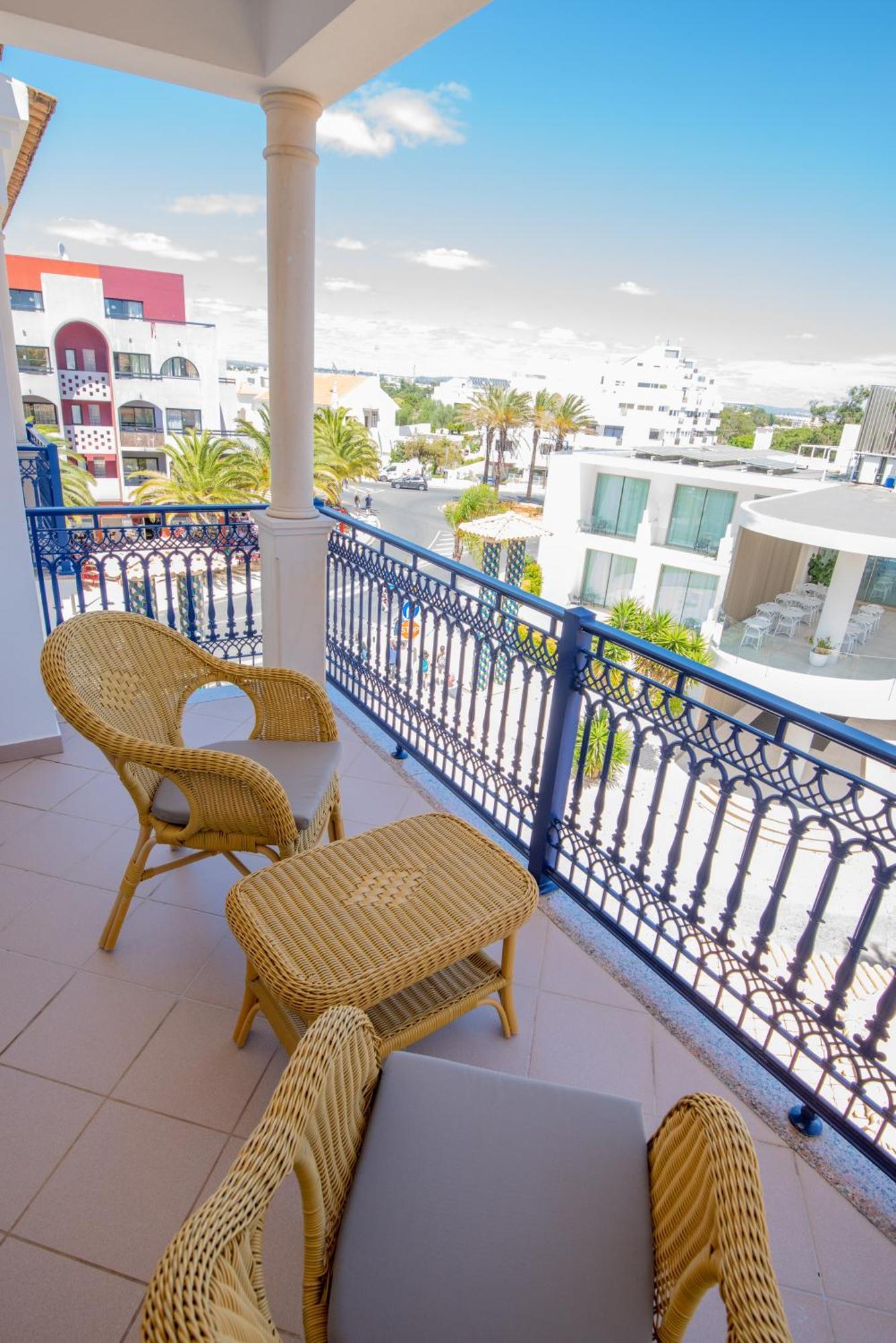 Charm Apartment T2 All With Big Terrace Albufeira Self Check-In Buitenkant foto