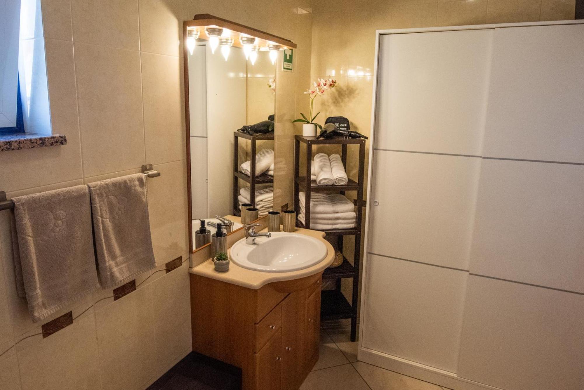 Charm Apartment T2 All With Big Terrace Albufeira Self Check-In Buitenkant foto