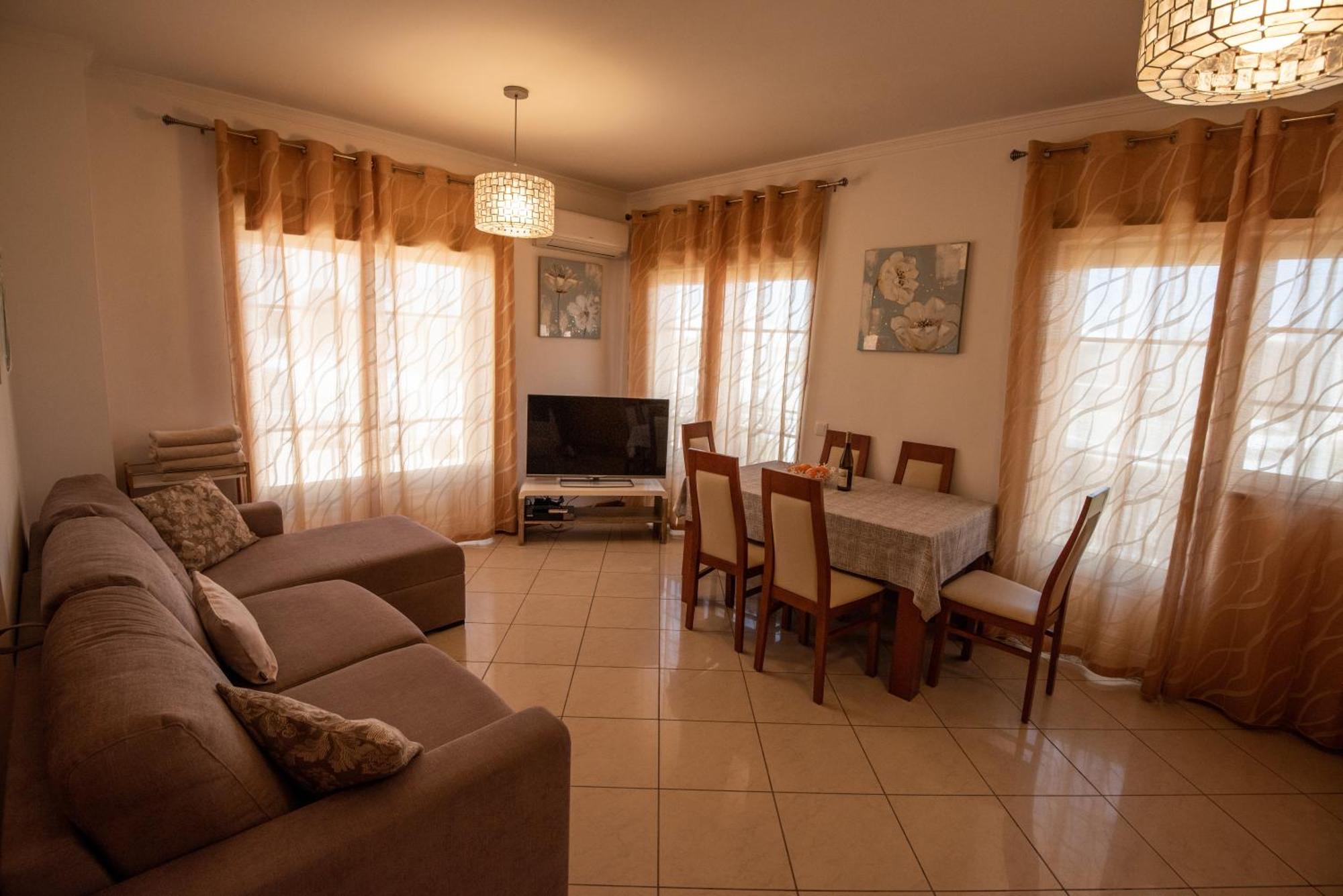 Charm Apartment T2 All With Big Terrace Albufeira Self Check-In Buitenkant foto