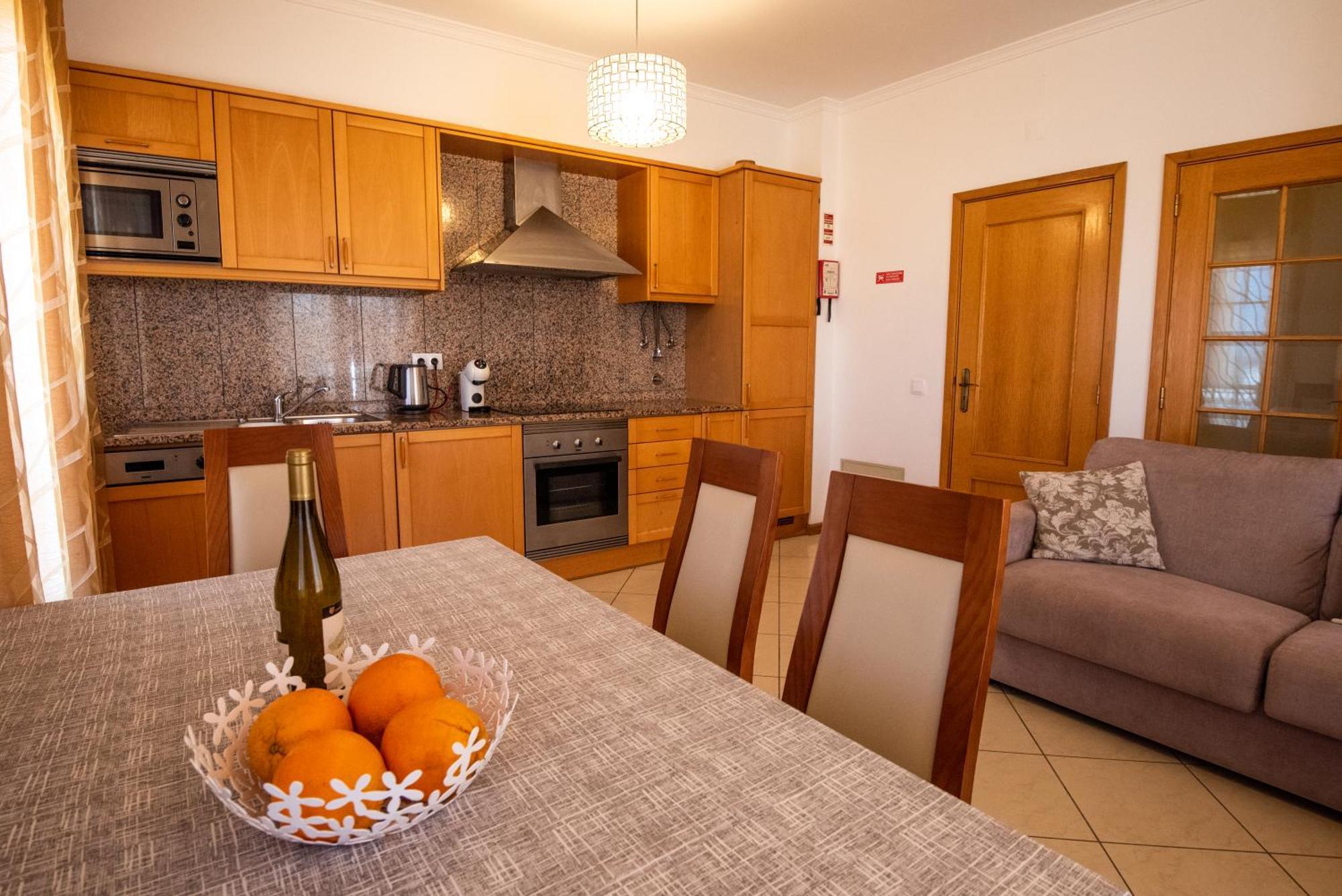 Charm Apartment T2 All With Big Terrace Albufeira Self Check-In Buitenkant foto