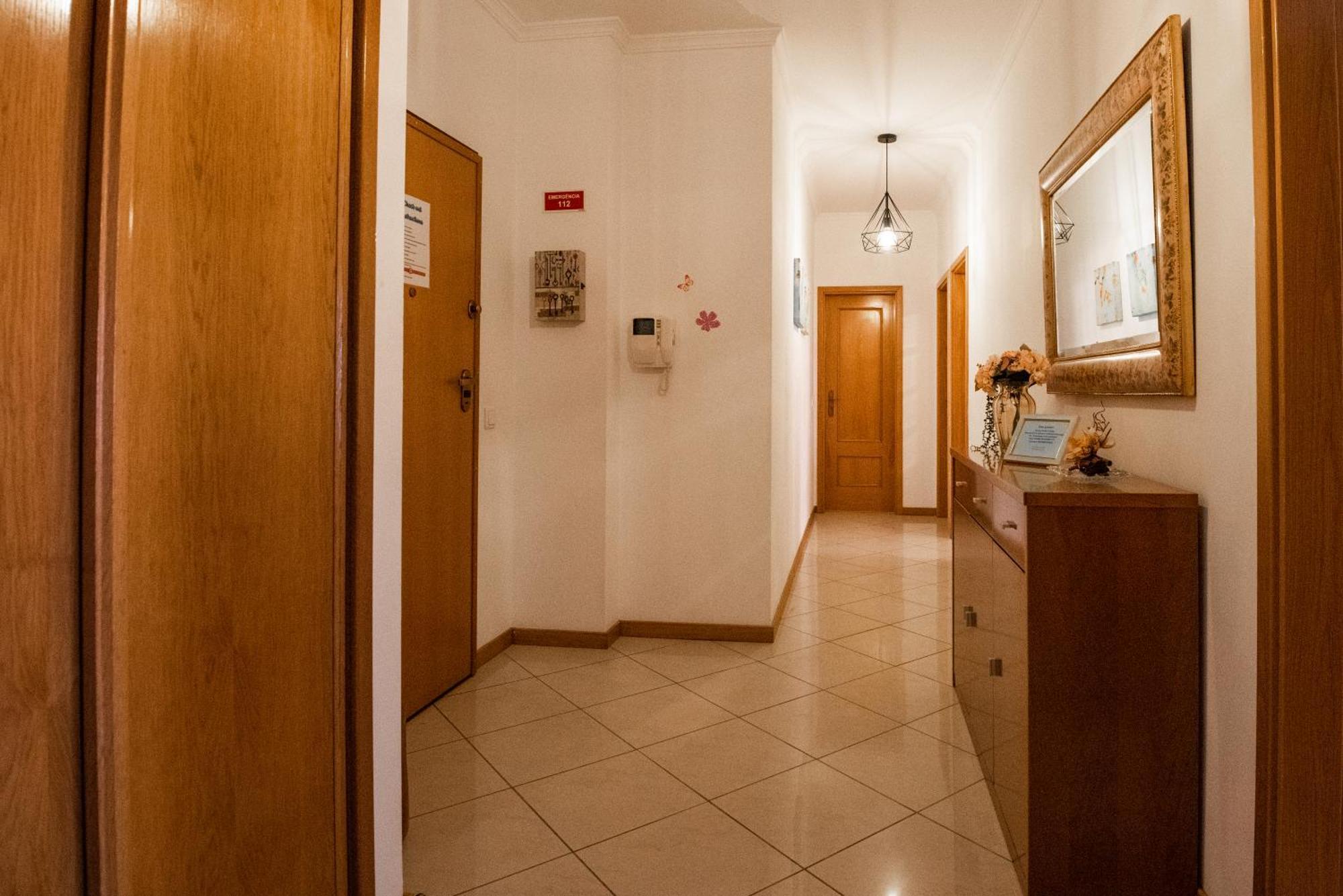 Charm Apartment T2 All With Big Terrace Albufeira Self Check-In Buitenkant foto